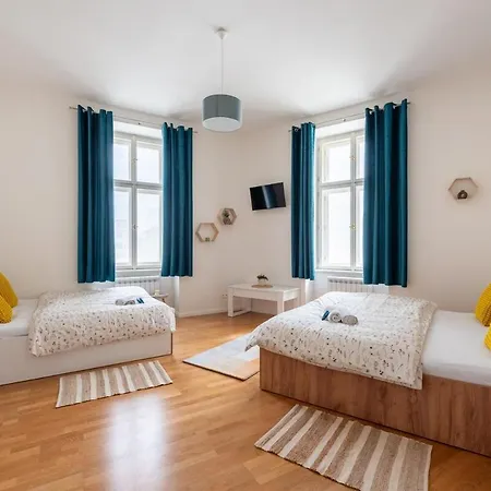 شقة Rubesova City Light Apartment - Easy Self Check-In براغ