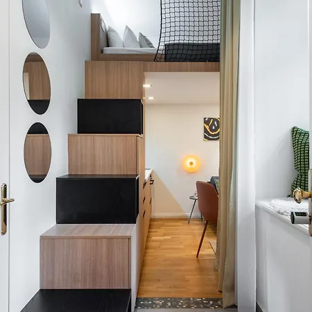 شقة Rubesova City Light Apartment - Easy Self Check-In